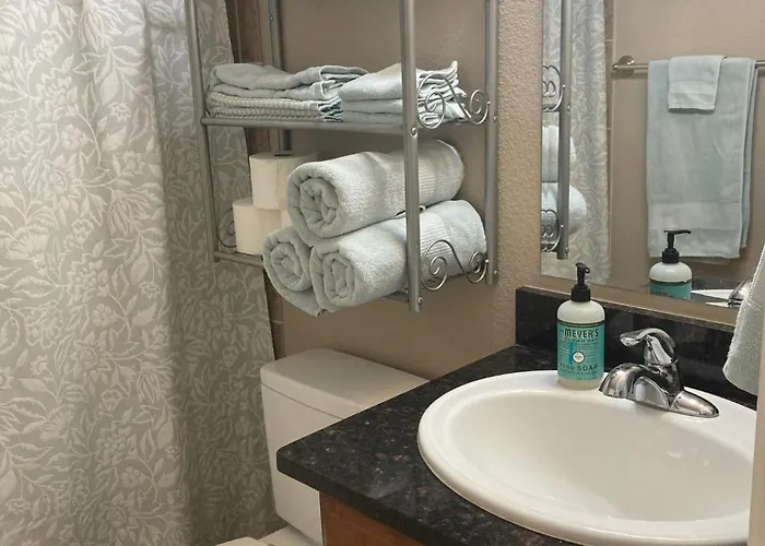 Сasa de vacaciones Charming & Cozy Gillette